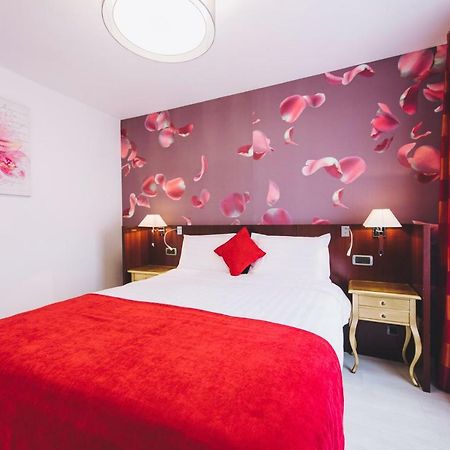 Derby Apart Hotel Alba Iulia Exterior foto