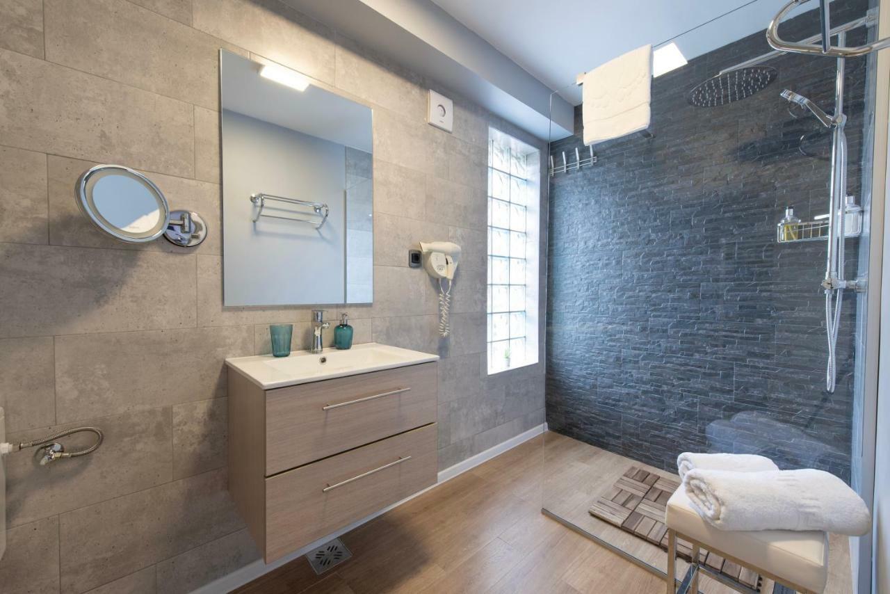 Derby Apart Hotel Alba Iulia Exterior foto