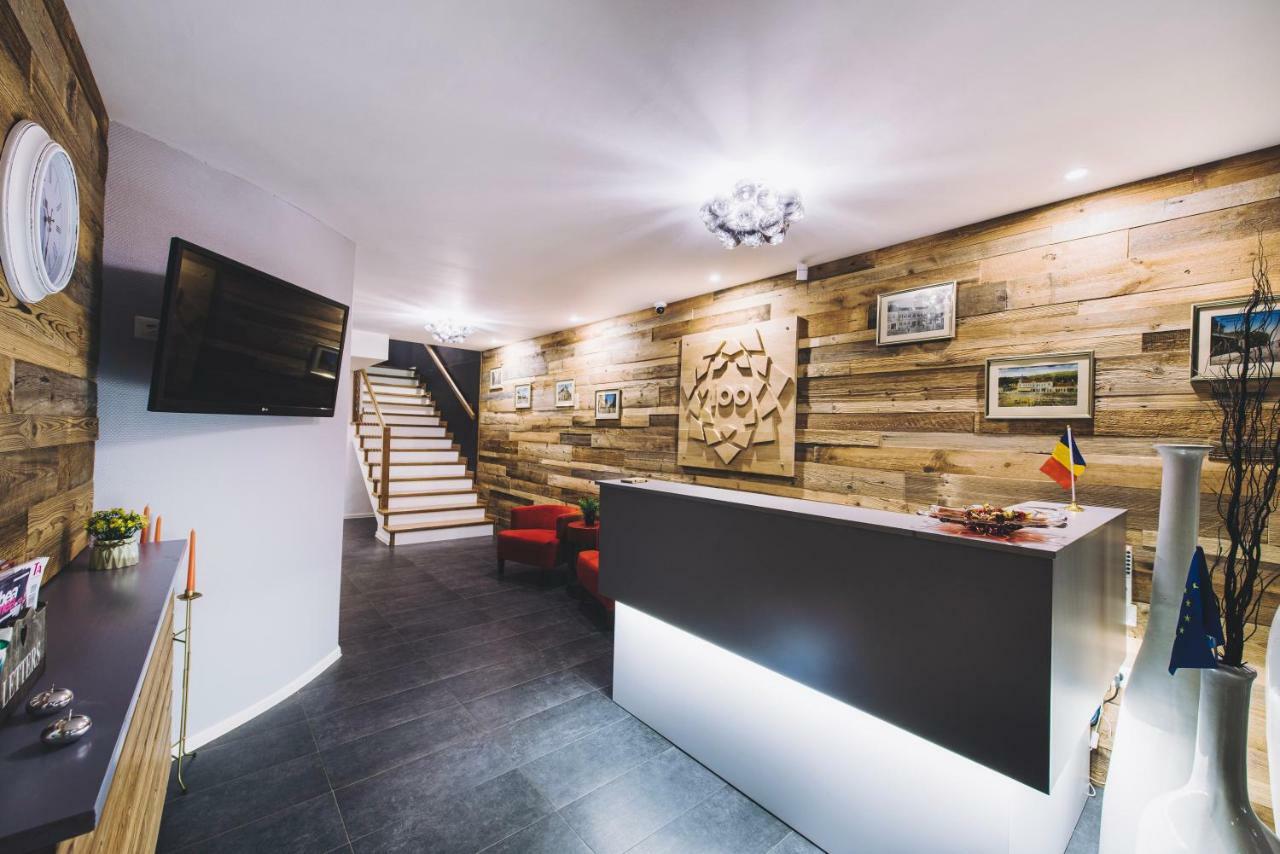 Derby Apart Hotel Alba Iulia Exterior foto